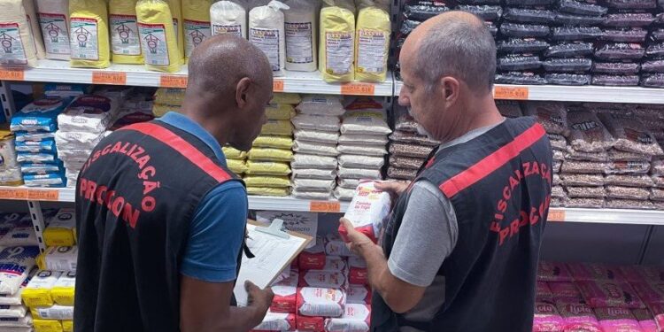 Procon encontra variação de até 26% no preço da cesta básica em Colatina