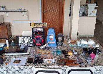 Nova Venécia: Operação policial prende suspeitos e apreende drogas, armas e produtos roubados - Foto: PCES