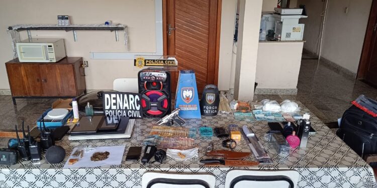 Nova Venécia: Operação policial prende suspeitos e apreende drogas, armas e produtos roubados - Foto: PCES