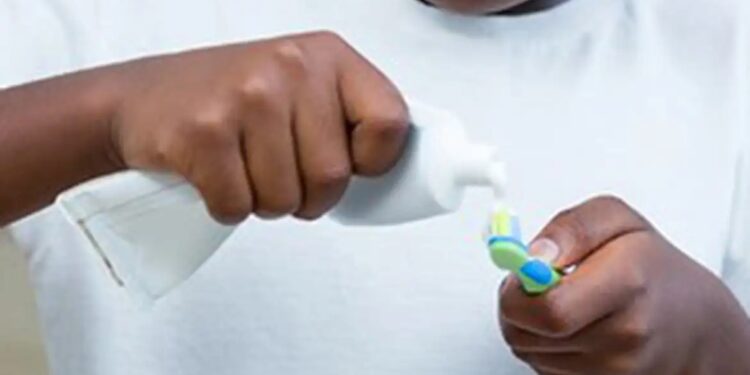 Anvisa suspende creme dental da Colgate após relatos de reações - Foto: Ministério da Saúde/Divulgação