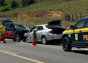 Colatina: acidente frontal na BR-259 deixa quatro feridos nesta sexta-feira - Foto: Heriklis Douglas