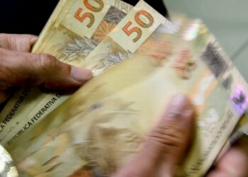 Mais de 40 milhões simulam consignado para CLT até este domingo - Foto: Agência Brasil