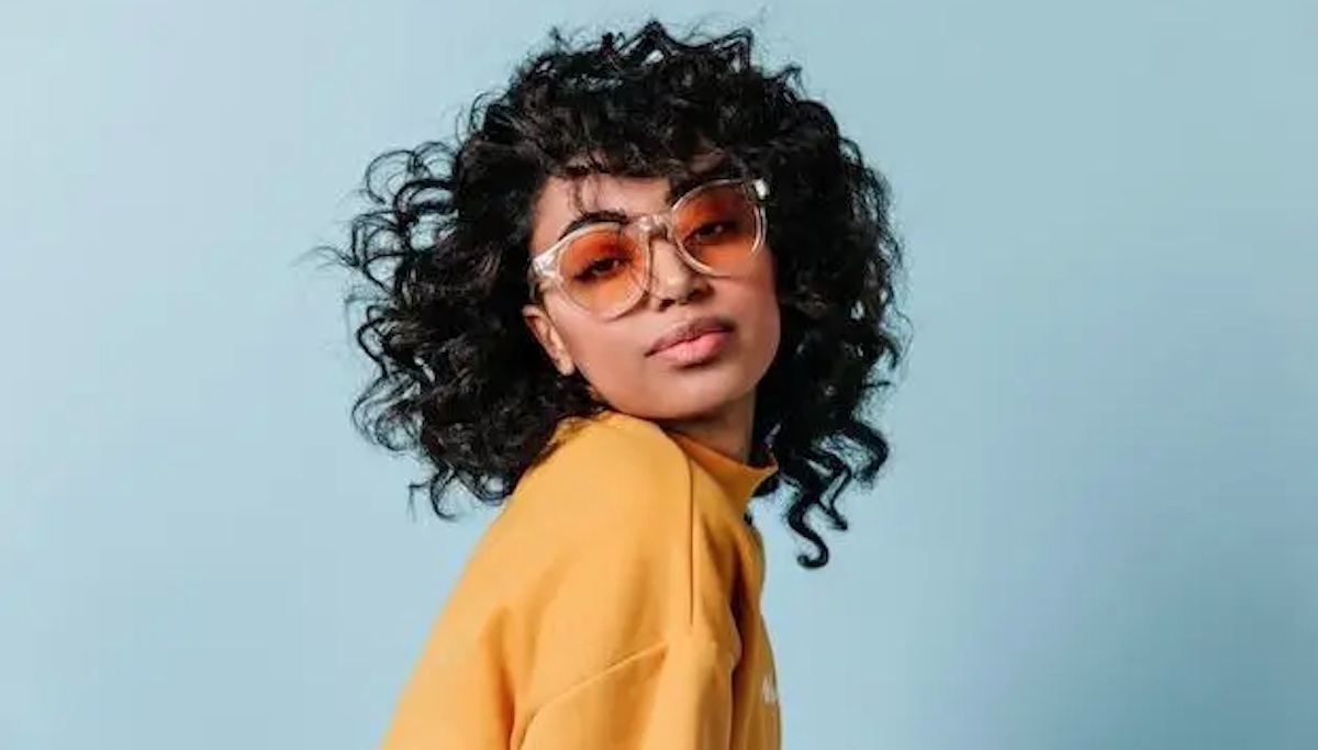 Transição capilar: mais do que estética, um ato de identidade e resistência - Foto: Foto iStock