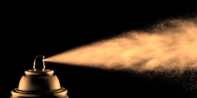 Desafios Mortais: Jovens Morrem por Inalar Aerossol em Buscas Virais por Popularidade - Imagem iStock