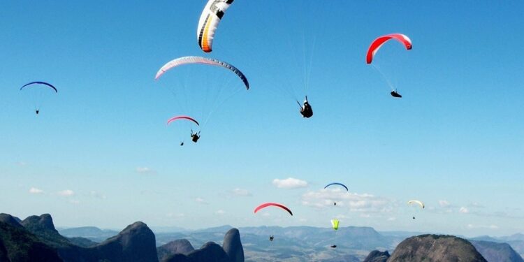 Pancas sedia abertura do Campeonato Capixaba de Voo Livre - Foto: Reprodução