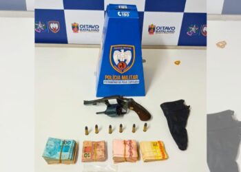 PM prende homem com arma e mais de R$ 9 mil em rodovia de Colatina - Foto: PMES