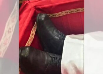 Um breve reflexão sobre os sapatos do Papa Francisco - Foto: Reprodução