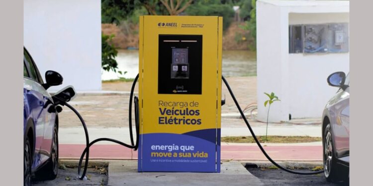 Colatina inaugura primeiro ponto de recarga para veículos elétricos "Vaga Azul" - Foto: PMC
