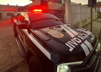 Mulher é presa suspeita de mandar matar o marido em Água Doce do Norte - Foto: PCES