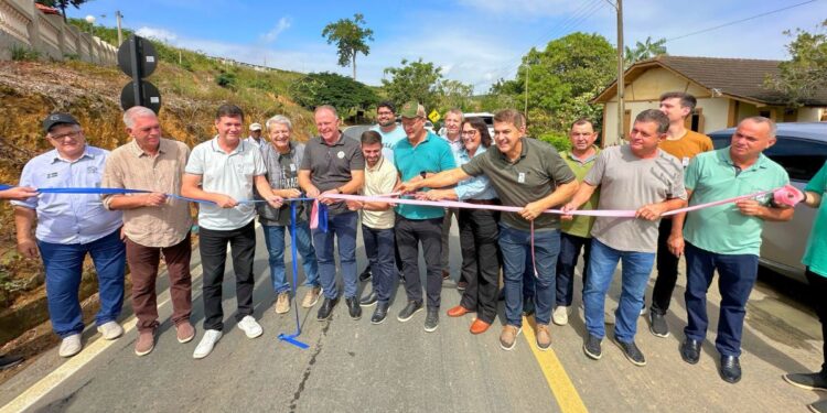 ES-360 Marilândia: recapeamento beneficia moradores e produtores rurais - Foto: Seag