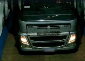 Ponte do Irajá: caminhões identificados e notificados judicialmente - Foto: PMC