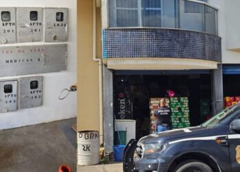 PC flagra furto de energia em distribuidora de bebidas em Fundão - Foto: PCES