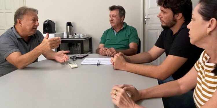 Secretaria de Recuperação do Rio Doce alinha ações em Itaguaçu - Foto: Divulgação