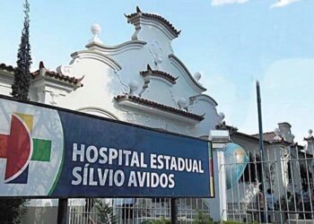 Colatina: técnica de enfermagem presa por exigir R$ 15 mil de paciente no Hospital Público - Foto: Reprodução