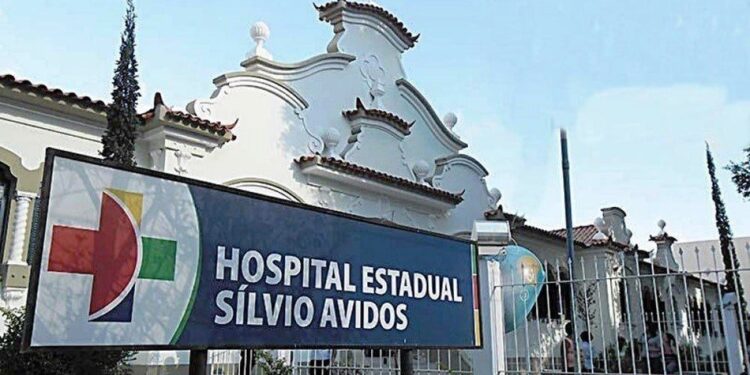 Colatina: técnica de enfermagem presa por exigir R$ 15 mil de paciente no Hospital Público - Foto: Reprodução