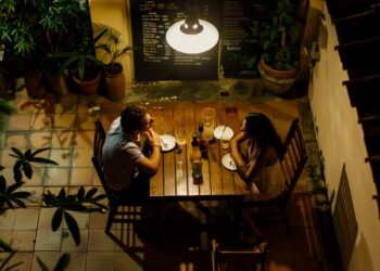 Semana dos Namorados: restaurantes se preparam para dias dedicados aos casais - Foto: Midjourney