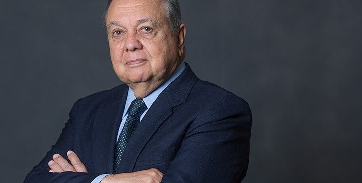 Roberto Rodrigues, ex-ministro da Agricultura, é presença confirmada na Feira de Agronegócios Cooabriel 2025 - Foto: Divulgação