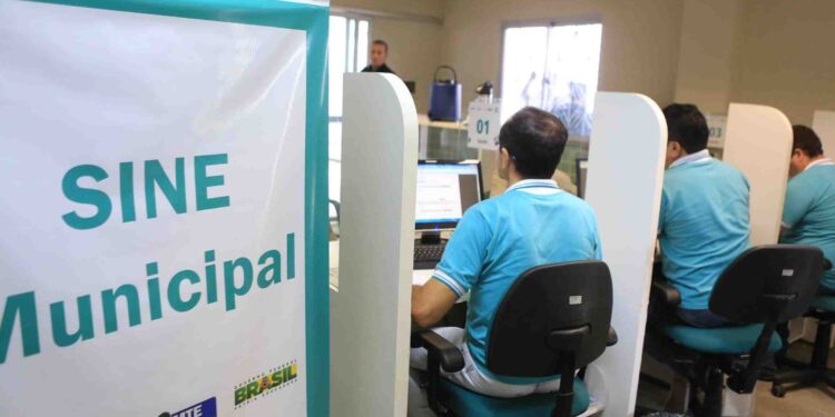 Sines do Noroeste e Norte do ES abrem a semana com 1.902 vagas de emprego, 99 são de Colatina - Foto: Reprodução