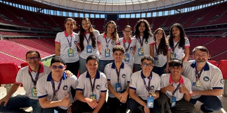 Alunos de escola pública em Colatina conquistam pódio em torneio de robótica no Brasil - Foto: Sedu