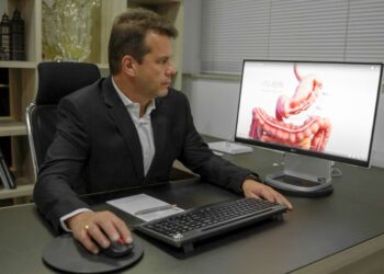 Médico gastroenterologista Mauro Lúcio Jácome - Foto: Divulgação