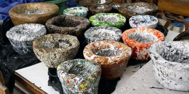 CAPS de Colatina promove ecoterapia com vasos recicláveis para estimular saúde mental. Foto: Secretaria Municipal de Comunicação Social/PMC