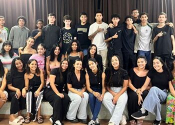 Sarau escolar em Colatina reúne poesia, música e teatro e destaca protagonismo juvenil na EEEFM Geraldo Vargas Nogueira. Foto: Sedu