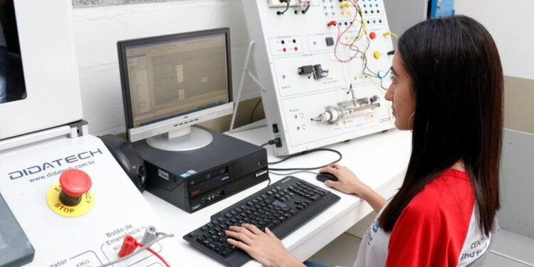 Colatina tem vagas em cursos técnicos gratuitos da Sedu com bolsa de até R$ 400. Foto: Sedu