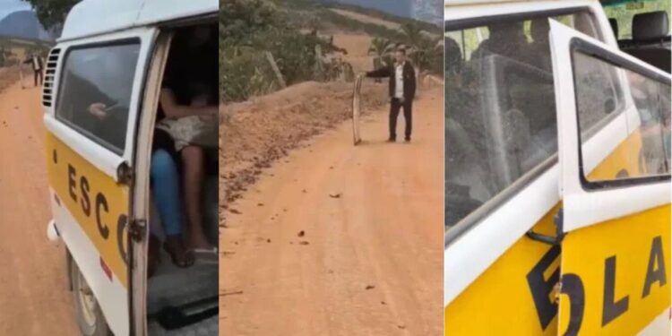 Porta de Kombi escolar se solta durante transporte de alunos em Pancas Foto: Rede Social