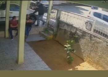 Homem armado invade empresa e rende seis pessoas em São Gabriel da Palha - Foto: Reprodução