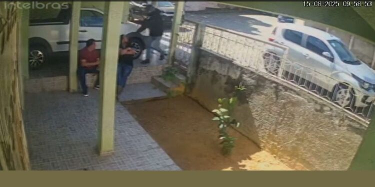Homem armado invade empresa e rende seis pessoas em São Gabriel da Palha - Foto: Reprodução