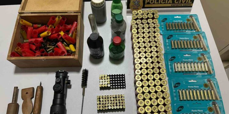 PC apreende 223 munições e laboratório de recarga artesanal no interior do ES - Foto: PCES