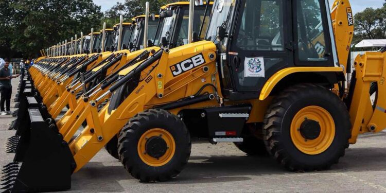 Cidades da Bacia do Rio Doce são contempladas com máquinas agrícolas pelo Governo do Estado - Foto: Serd