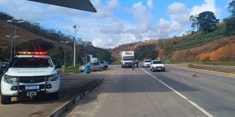 Colatina: 75 caminhões abordados e 52 mil em impostos em Blitz da Receita Estadual - Foto: Sefaz