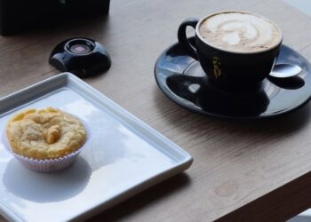 Cafeterias ganham protagonismo como novos espaços de lazer e celebração - Foto: @baroescafe
