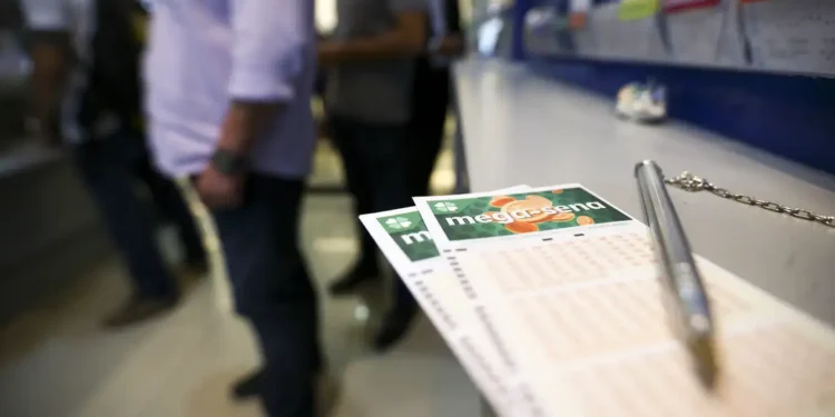 Apostador do Rio de Janeiro leva sozinho R$ 33,7 milhões na Mega-Sena Foto: Marcelo Camargo/Agência Brasil