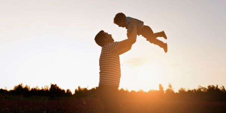 Dia dos Pais: como comprar com segurança? Procon de Colatina orienta - Foto: Freepik