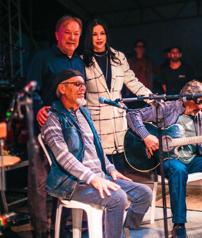 Sentados: Efrahim Maia e Dimas Deptulsk em pé Guerino Balestrasse e Oscimara Balestrassi - Foto: Reprodução