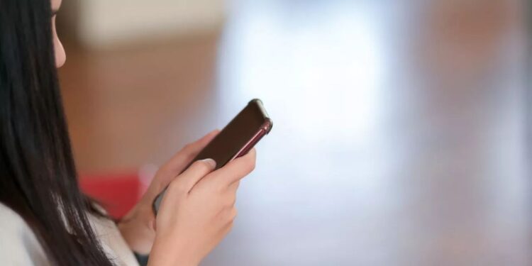 Adultização de crianças e infantilização de adultos preocupam especialistas em comportamento. Foto: Getty Images