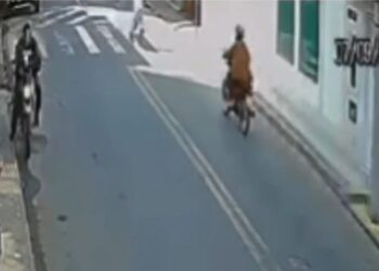 Idoso de 77 anos é atropelado por motociclista em faixa de pedestres em Colatina - Foto: Rede Social