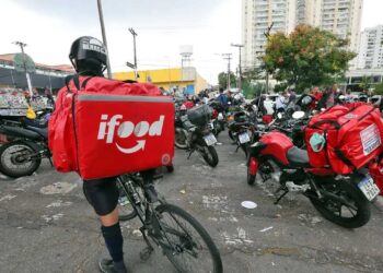 STF julga vínculo trabalhista de motoristas e entregadores de aplicativos - Foto: Paulo Pinto/Agência Brasil