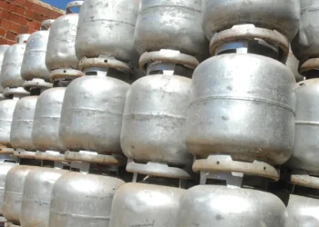 Saiba como será a retirada de botijões pelo programa Gás do Povo - Foto: Marcello Casal/Agência Brasil