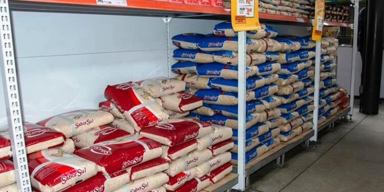 Procon Colatina: preços da cesta básica caem 7,59%; confira a Lista - Foto: Reprodução