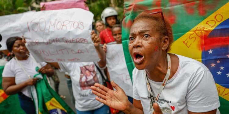 Testemunhas denunciam execuções e torturas no Rio: "carnificina" - Foto: Fernando Frazão/Agência Brasil