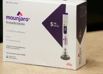 Anvisa alerta sobre falsos anúncios de canetas emagrecedoras como o Mounjaro nas redes sociais - Foto: REUTERS/George Frey/File Photo