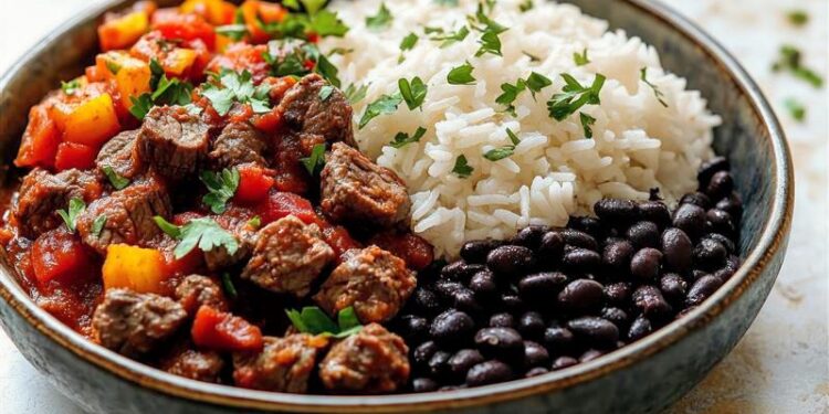 Arroz com feijão: comida de verdade no Dia Mundial da Alimentação - Foto: Reprodução