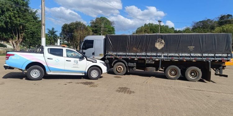 Sefaz apreende 230 sacas de café sem nota fiscal em Rio Bananal - Foto: SEFAZ