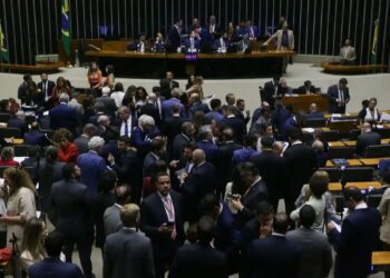 Câmara aprova isenção do Imposto de Renda para quem ganha até R$ 5 mil - Foto: Lula Marques/Agência Brasil