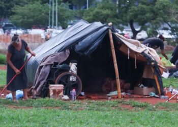 Brasil tem mais de 358 mil pessoas em situação de rua: o alerta do OBPopRua e o crescimento chocante em Roraima - Foto: Antônio Cruz/Agência Brasil