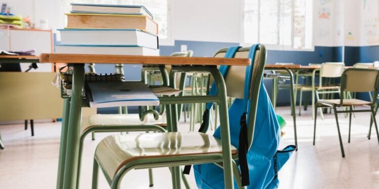 Gestão financeira em instituições de ensino - Foto: Freepik