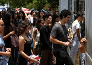 Enem: provas foram longas, mas com questões fáceis, dizem candidatos - Foto: Marcelo Camargo/Agência Brasil